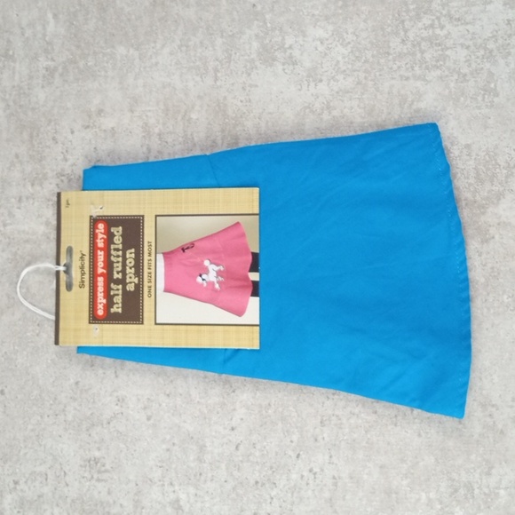 💩 Simplicity Half Ruffled Apron - Picture 3 of 4